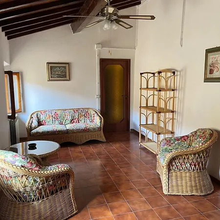 Casa Tregli Castelnuovo deʼ Sabbioni