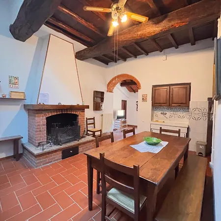 Casa Tregli * Castelnuovo deʼ Sabbioni